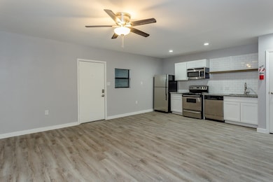 2810 Beauchamp St unit 1, Houston, TX 77009 - photo 2