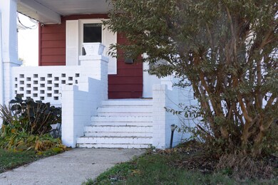 1408 9th Ave EntranceSideview