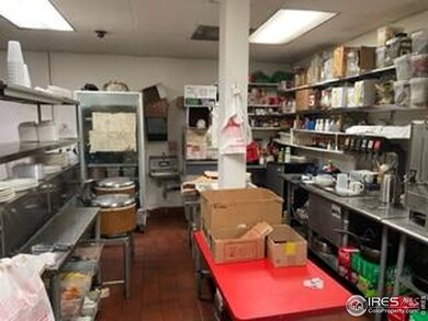 Huge Kitchen area with Newer facility