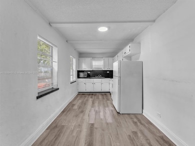 1932 Dewey St unit 1, Hollywood, FL 33020 - photo 5