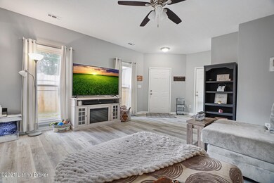 5900 Lake Huron Ct, Louisville, KY 40291 - photo 4