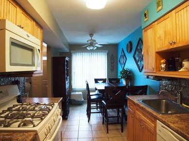 (7) Kitchen