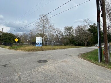 9702 Willow St, Houston, TX 77088 - photo 7