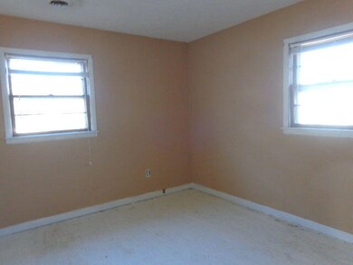 1006 10th Street bedroom 1