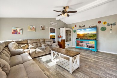 6489 Holiday Ave, Rosamond, CA 93560 - photo 5