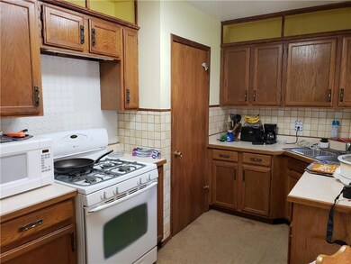 4040 15th St, Des Moines, IA 50313 - photo 6