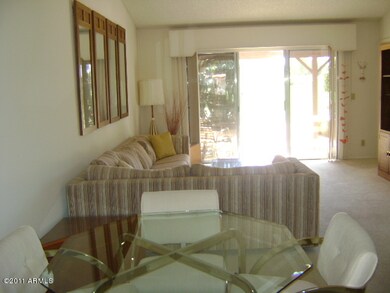 Dining-Living Rm