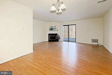 3828 Steppes Ct, Falls Church, VA 22041 - photo 6