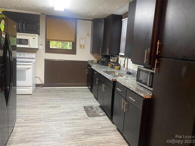 135 Merriman Rd, Statesville, NC 28625 - photo 7