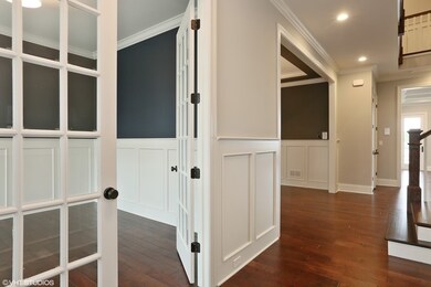 120 Joanne Way, Elmhurst, IL 60126 - photo 2