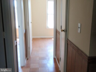 1541 Harford Square Dr, Edgewood, MD 21040 - photo 2