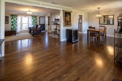 920 Rhodes Dr, Tyler, TX 75701 - photo 2