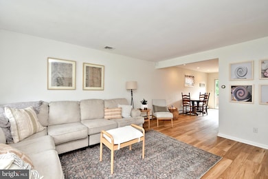 237 Perry St, Elkins Park, PA 19027 - photo 4