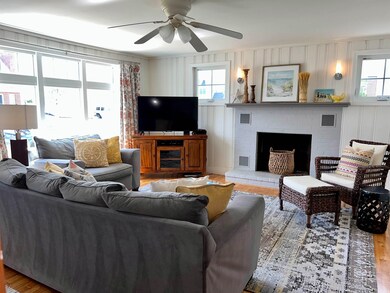 20 Lowell St, Seabrook, NH 03874 - photo 5