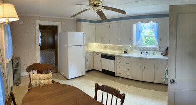 17 Poplar St, Skowhegan, ME 04976 - photo 4