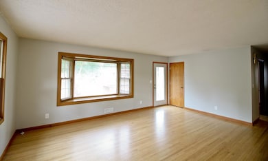 110 4th Ave SW, Isanti, MN 55040 - photo 5