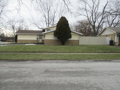 17210 Elm Dr, Hazel Crest, IL 60429 - photo 2