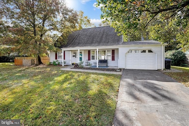 12403 Round Tree Ln, Bowie, MD 20715 - photo 6