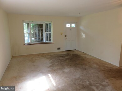 1034 Marleigh Cir, Towson, MD 21204 - photo 2