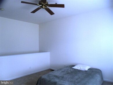 305 Jefferson Ct, Royersford, PA 19468 - photo 5