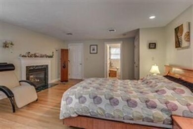 1 Sunapee Ln, West Roxbury, MA 02132 - photo 7