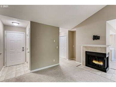 9490 SW 146th Terrace unit R8, Beaverton, OR 97007 - photo 5