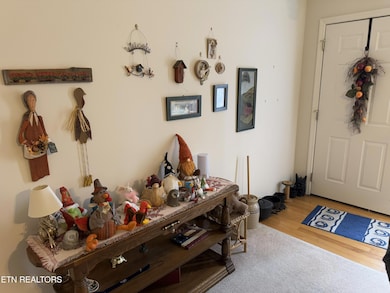 413 Herringbone Ct, Powell, TN 37849 - photo 3