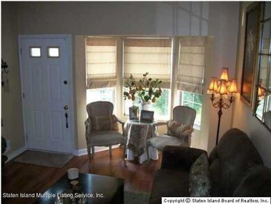 3182 Richmond Rd unit B, Staten Island, NY 10306 - photo 5