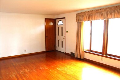 1305 E 38th St, Anderson, IN 46013 - photo 7