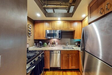 111 Beach St unit 5G, Boston, MA 02111 - photo 7