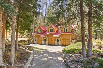 9676CastleCreek_HiRes23101103