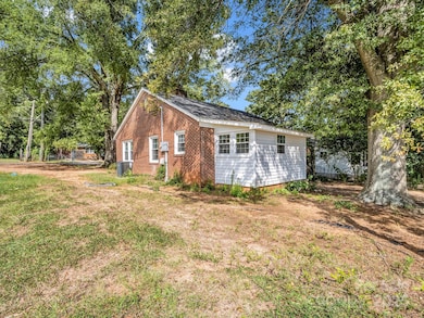 304 Grice St, Shelby, NC 28150 - photo 7