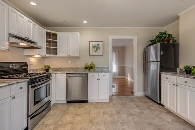 2 Melvin St unit 1, Wakefield, MA 01880 - photo 6