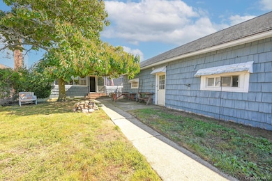 870 Guy Lombardo Ave, Freeport, NY 11520 - photo 6