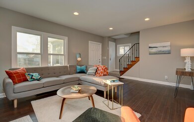 Living Room (3)