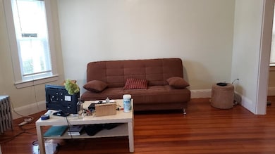 37 Child St unit 1, Jamaica Plain, MA 02130 - photo 4