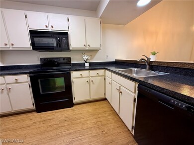 14831 Summerlin Woods Dr unit 6, Fort Myers, FL 33919 - photo 4