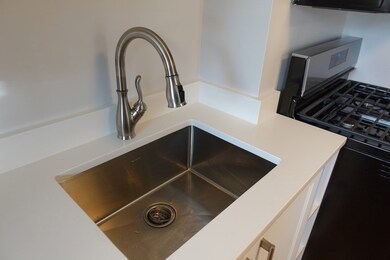 Thirtyone York St unit 31, Watertown, MA 02472 - photo 7