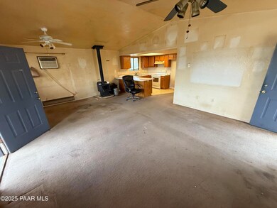 20102 E Antelope Rd, Mayer, AZ 86333 - photo 7