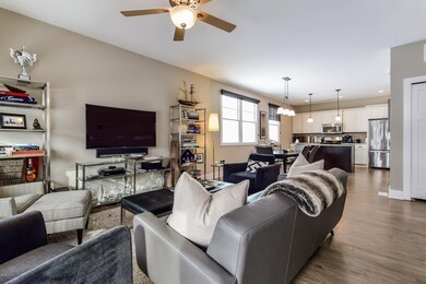 004-photo-living-room-6721762