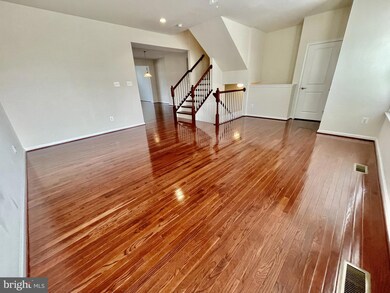 22908 Chestnut Oak Terrace, Sterling, VA 20166 - photo 7