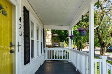423 Sheldon Ave_MLS_06