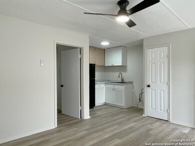 347 Ware Blvd unit 19, San Antonio, TX 78221 - photo 4