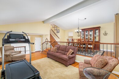 1581 N Columbia St, Naperville, IL 60563 - photo 5