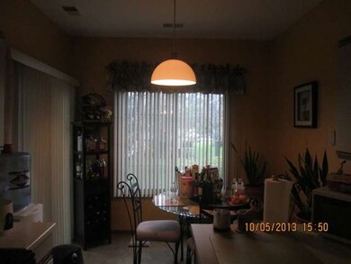 1741 Chesapeake Ln unit 3, Schaumburg, IL 60193 - photo 4
