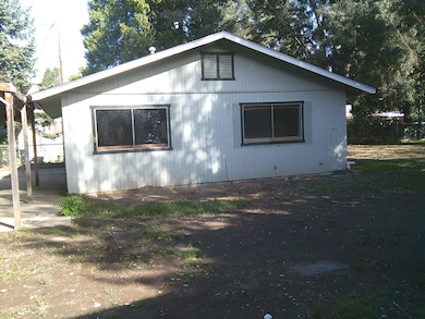 1331 Vista Dr, Grants Pass, OR 97527 - photo 4