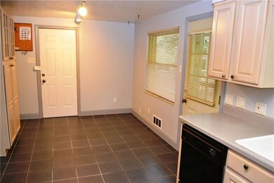 Dinette/Kitchen (9x20), Plenty of Room For A Famil