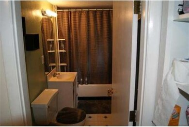 26 Olney St, Dorchester, MA 02121 - photo 4