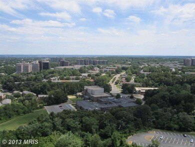 Skyline Plaza unit 2613S, Baileys Crossroads, VA 22041 - photo 3