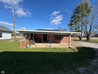 808 W Bridge St, Brownstown, IN 47220 - photo 5